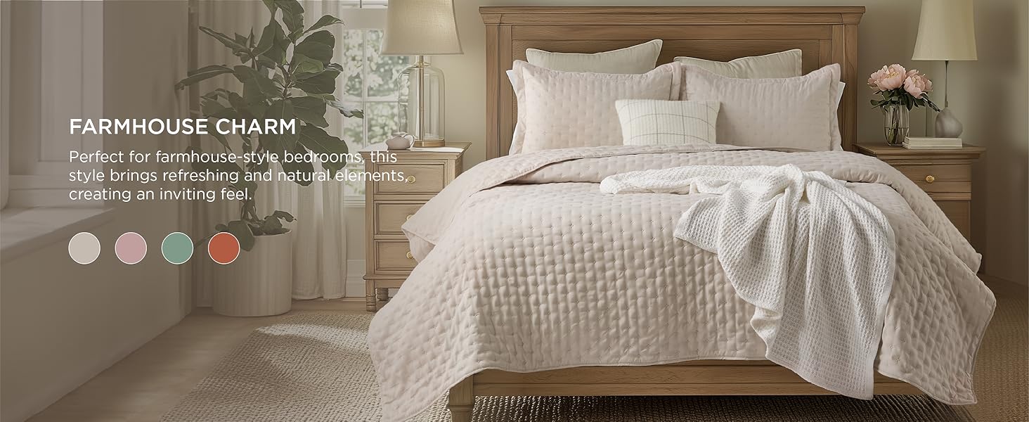 Quilts Queen Size - Bright White Bedspread Queen Size & Lightweight Comforter, Modern Coverlet with Clover Pattern, Ultra Soft All-Season Bedding, 90 x 96 Inches | Stitch-Free Quilting, Lightweight, Summer Bedding Set, Machine Washable, Pet-Friend