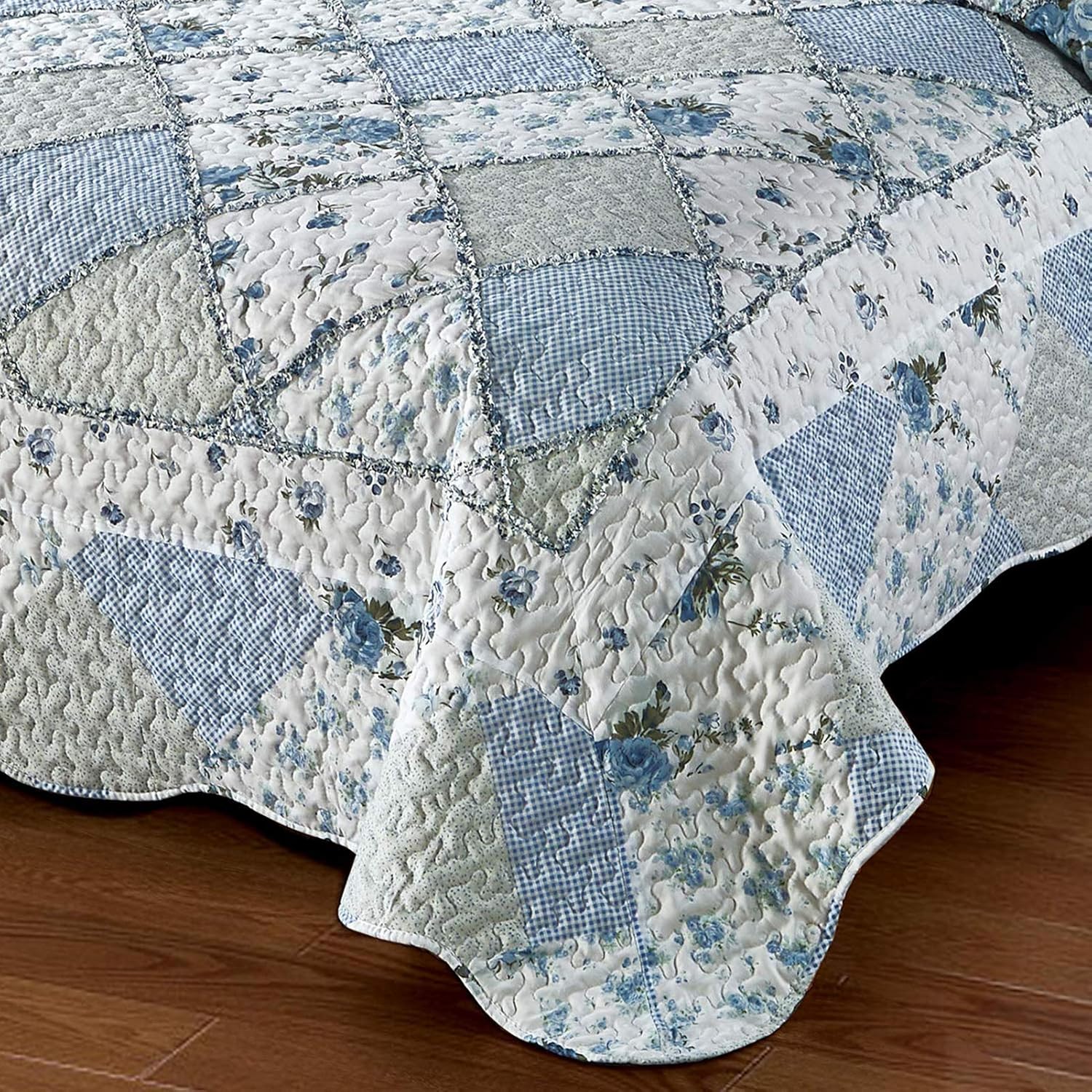 Blue Floral Patchwork Quilt Set, Full Queen Size, 3 Piece Bedding Set with 2 Pillowcases | Blue Patchwork Quilt, Queen Size Bedspread, Reversible Quilt Set, Floral Quilt Set, Patchwork Quilt Set, Queen Comforter Set